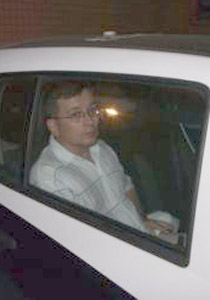 قس حوّل مقر إقامته إلى سجن للمتعة!! صورة رقم 1 قس حوّل مقر إقامته إلى سجن للمتعة!! صورة رقم 1