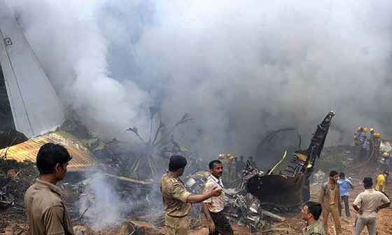 كارثة جديدة.. 160 قتيلاً بتحطم طائرة هندية بمطار مانغلور!!  صورة رقم 6