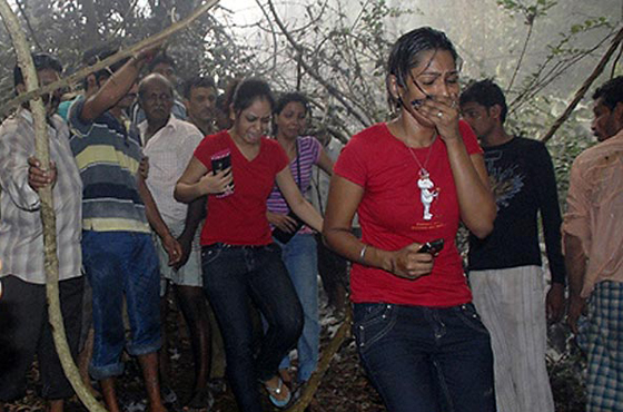 كارثة جديدة.. 160 قتيلاً بتحطم طائرة هندية بمطار مانغلور!!  صورة رقم 9