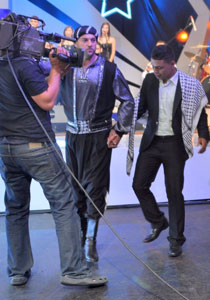 الثلاثي الذهبي الاسبوع القادم في نهائيات نيوستار  صورة رقم 1