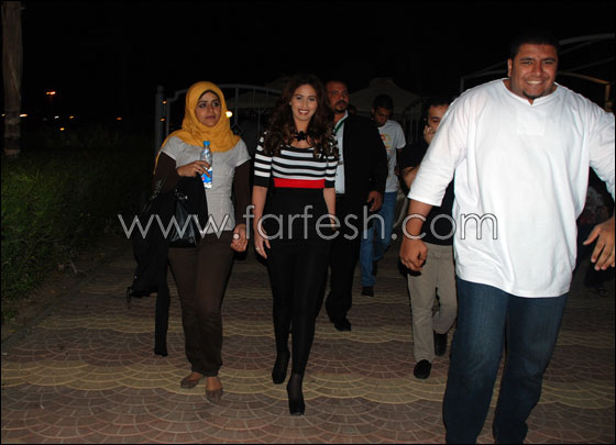 مسلسلات اون لاين يكشف سر تواجد مي والعسيلي وادوار في أكتوبر!  صورة رقم 9