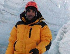 أول عربي عماني ينجح في تسلق قمة ايفرست!! صورة رقم 1