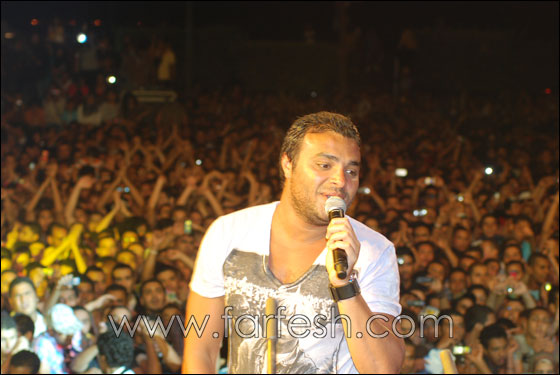 سر دبلة الخطوبة في حفل رامي صبري!!!  صورة رقم 8