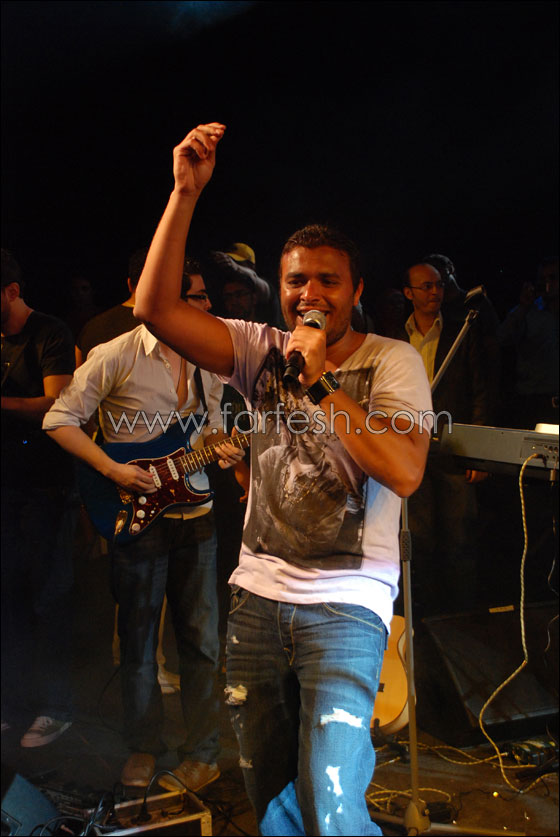 سر دبلة الخطوبة في حفل رامي صبري!!!  صورة رقم 9