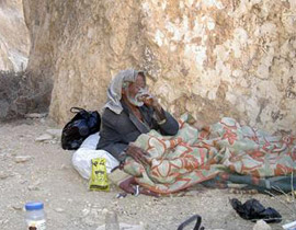 سبعيني من بئر السبع إلى العراء في جبال الاردن منذ 6 عقود صورة رقم 1 سبعيني من بئر السبع إلى العراء في جبال الاردن منذ 6 عقود صورة رقم 1