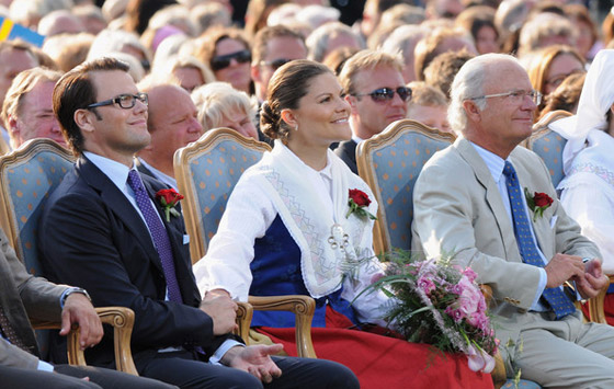 زفاف أميرة السويد.. 1100 داخل الكنيسة والبقية عبر الشاشة!! صورة رقم 17 زفاف أميرة السويد.. 1100 داخل الكنيسة والبقية عبر الشاشة!! صورة رقم 17