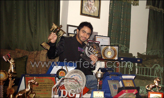  تامر حسني يتسلم جائزة بيج ميوزيك أوورد في أمريكا  صورة رقم 2