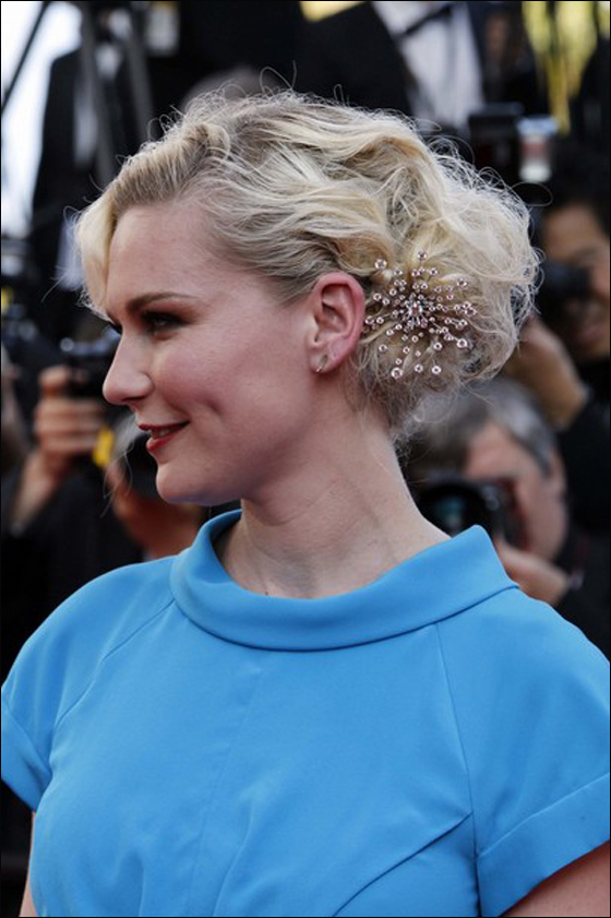 سلمى حايك تلفت الانظار بأناقتها في مهرجان كان!  صورة رقم 22