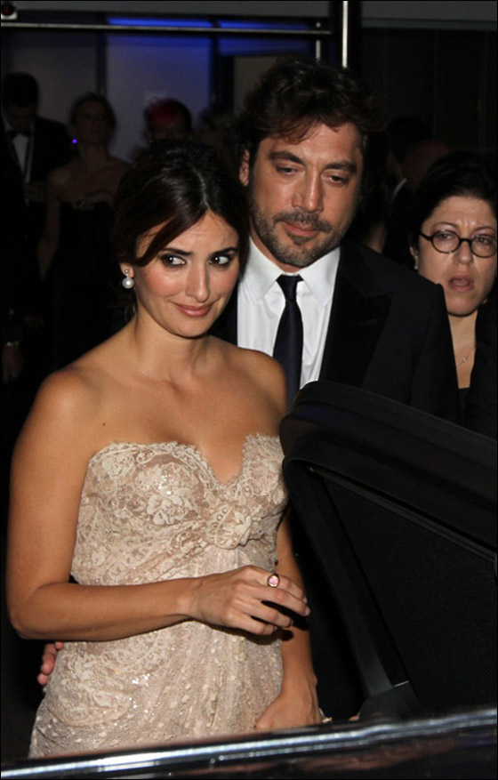 سلمى حايك تلفت الانظار بأناقتها في مهرجان كان!  صورة رقم 28