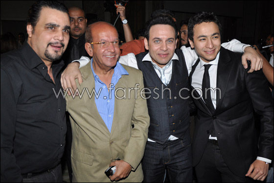 وسط زوجته وولديه.. مصطفى قمر يطلق ألبومه بحضور النجوم    صورة رقم 8