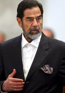 رغبة في التشويه.. صدّام في الفراش وبن لادن جليس الكأس! صورة رقم 1