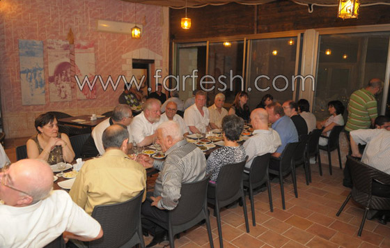 النجم عمار حسن وطاقم 