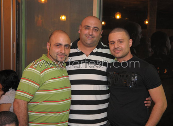 النجم عمار حسن وطاقم 