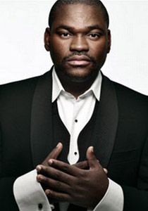 وفاة مغني الأوبرا المختار لإفتتاح بطولة كأس العالم 2010!!        صورة رقم 1