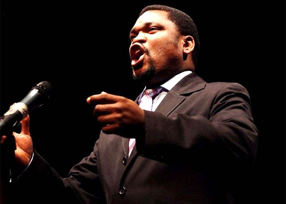 وفاة مغني الأوبرا المختار لإفتتاح بطولة كأس العالم 2010!!        صورة رقم 2