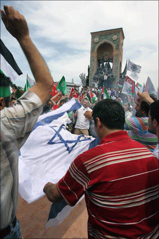 جماعات تركية تطاب بارسال قوات عسكرية لاطلاق سراح السفن!   صورة رقم 5