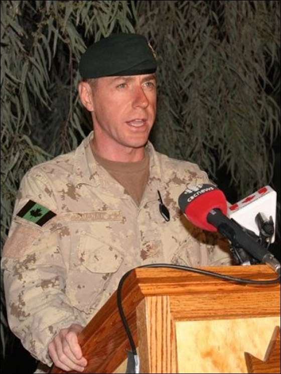 إقالة قائد القوّات الكندية بعد فضيحة جنسيّة!! صورة رقم 2 إقالة قائد القوّات الكندية بعد فضيحة جنسيّة!! صورة رقم 2