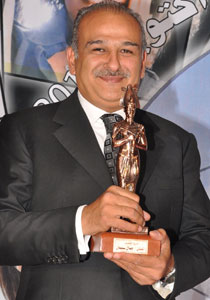 بعد نجاح شخصيته الشريرة.. سلسلة تكريمات لجمال سليمان!  صورة رقم 1