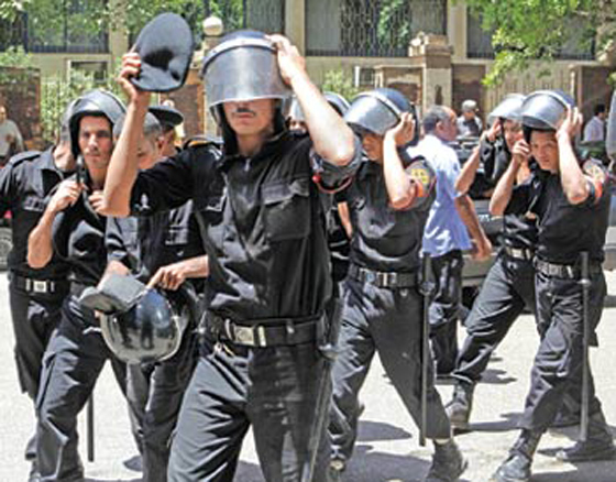 مظاهرات حول العالم تضامنا مع مظاهرات حول العالم تضامنا مع