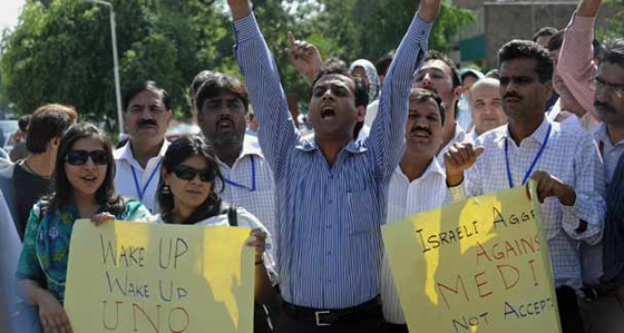 مظاهرات حول العالم تضامنا مع مظاهرات حول العالم تضامنا مع