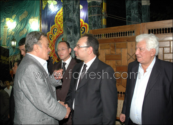 مسلسلات اون لاين يرصد لحظات الدموع في وداع أسامه أنور عكاشة    صورة رقم 10