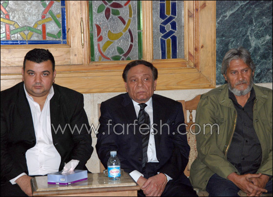 مسلسلات اون لاين يرصد لحظات الدموع في وداع أسامه أنور عكاشة    صورة رقم 2