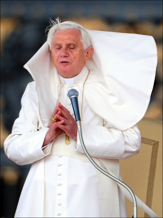 البابا: العنف تجاه اسطول الحرية سيؤدي للمزيد من العنف!  صورة رقم 6