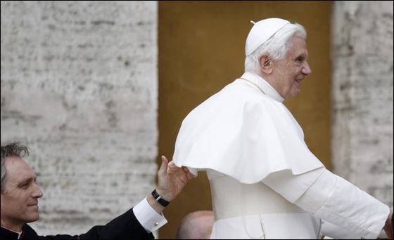 البابا: العنف تجاه اسطول الحرية سيؤدي للمزيد من العنف!  صورة رقم 2