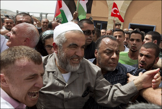 الشيخان صلاح وأبو دعابس يدعوان لتوحيد الإسلاميتين  صورة رقم 5