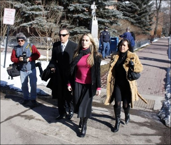 سجن 5 نجوم بانتظار نجم هوليوود تشارلي شين!! صورة رقم 7 سجن 5 نجوم بانتظار نجم هوليوود تشارلي شين!! صورة رقم 7