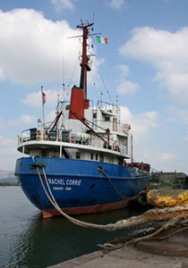 اسرائيل تعترض سفينة اسرائيل تعترض سفينة