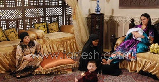 صابرين تروّج للفساد بارتدائها الباروكة في 