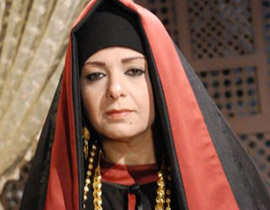 صابرين تروّج للفساد بارتدائها الباروكة في 