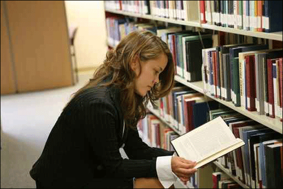 المطالبة بفتوى تحرم سرقة الكتب ونشرها مجانيا! صورة رقم 1 المطالبة بفتوى تحرم سرقة الكتب ونشرها مجانيا! صورة رقم 1