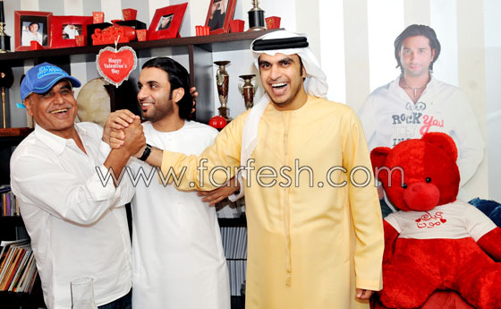 محمد عبده يُتوج عيد ميلاد الشاعر علي الخوار  صورة رقم 9