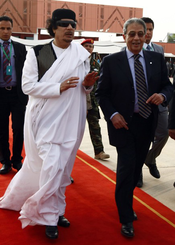 القذافي: على تركيا الإنضمام الى أوروبا لتصبح قارة الإسلام!!  صورة رقم 3