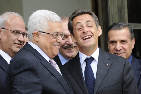 درويش ساحة متواضعة وبن غريون أجمل حدائق باريس!  صورة رقم 12