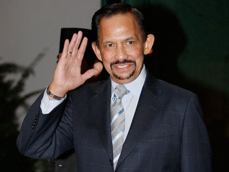 بعد 5 سنوات سلطان بروناي يطلق زوجته الثالثة لأسباب خاصة!  صورة رقم 3