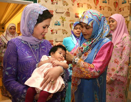 بعد 5 سنوات سلطان بروناي يطلق زوجته الثالثة لأسباب خاصة!  صورة رقم 8