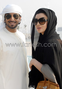 الفنان عبد المجيد عبد الله يصوّر 