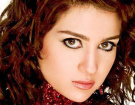 الفنانون المصريون للمنتخب الجزائري: اهزموا الإنجليز!        صورة رقم 1