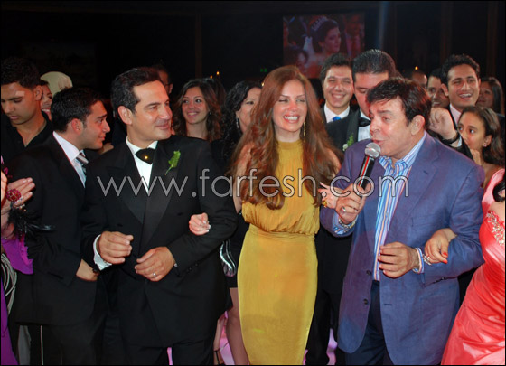 رجال الفن والسياسة يجتمعون في زفاف إبنة الفنان محمد ثروت!    صورة رقم 7