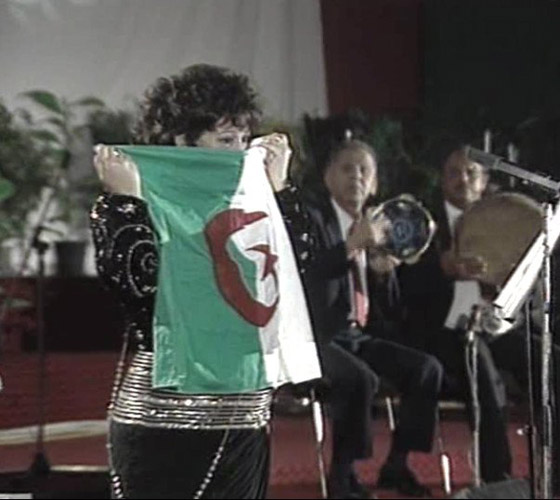 وردة: تعادل الجزائر مع الإنجليز بطعم الفوز!!  صورة رقم 4