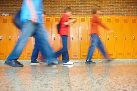 دبي: استخدام الحقائب المدرسية لتهريب المخدرات! صورة رقم 1