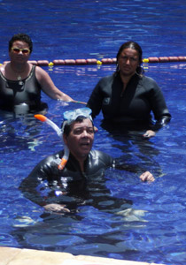 غرق احمد ادم ورزان وإصابة ساندي في شرم الشيخ!!        صورة رقم 2