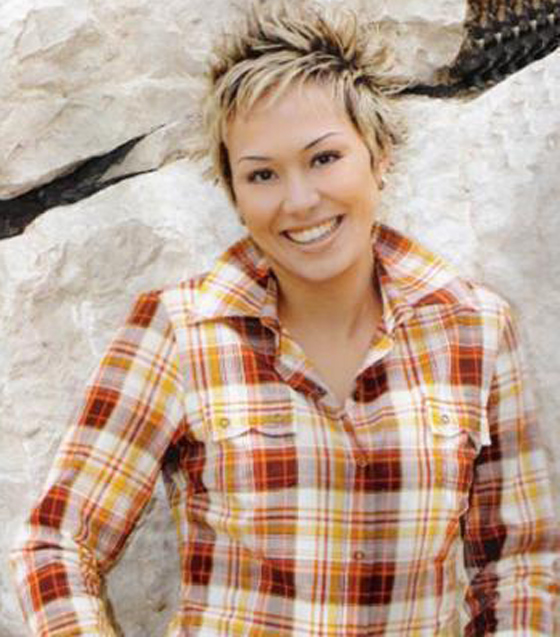 سلمى غزالي تأمل فوز منتخب بلدها على الأميركان وتعد بحفلتين!  صورة رقم 11