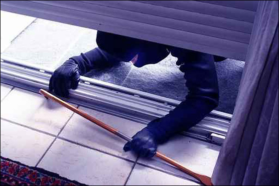 موظفو البلدية في ايطاليا يسرقون جثث من المقابر! صورة رقم 1