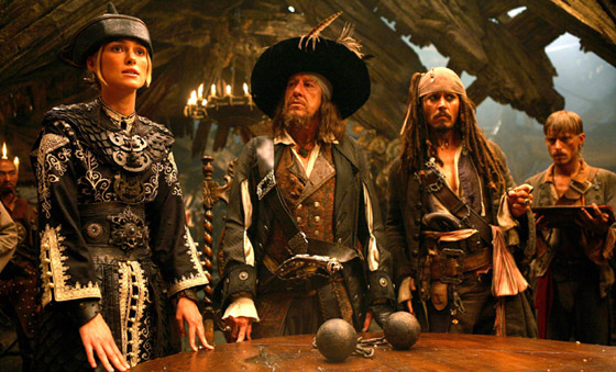 أكثر الرجال إثارة.. يبتكر طرق لمتابعة المونديال خلال فيلمه!!        صورة رقم 14