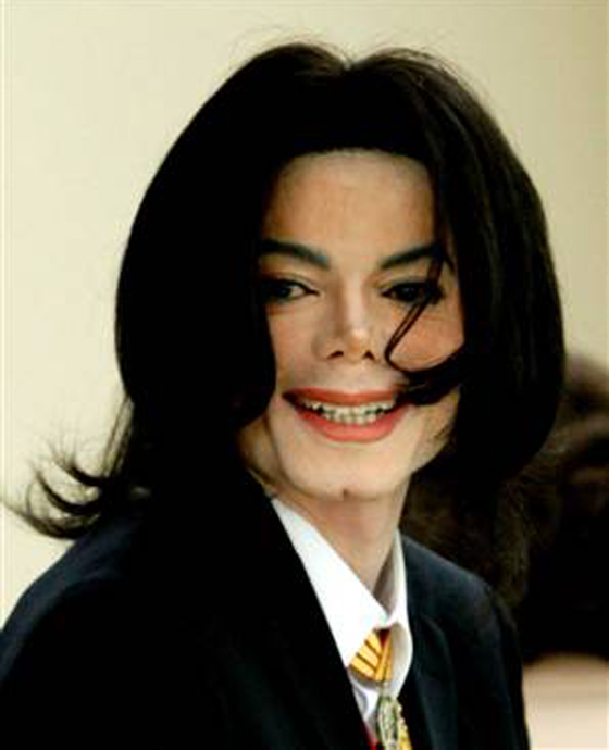 مع اقتراب ذكرى وفاته.. عشاق جاكسون يصابون بخيبة أمل!  صورة رقم 9