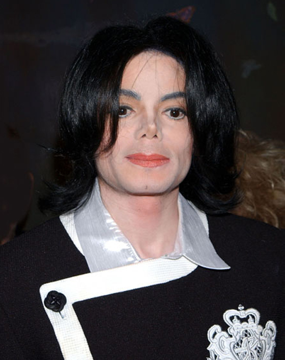 مع اقتراب ذكرى وفاته.. عشاق جاكسون يصابون بخيبة أمل!  صورة رقم 5